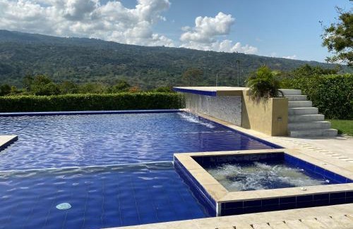 La Mesa Maison | Mirador de La Colina - La Mesa, Cundinamarca