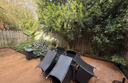 Miranda Maison | Miranda Retreat Stylish 1-Bedroom Near Cronulla & Sydney Airport