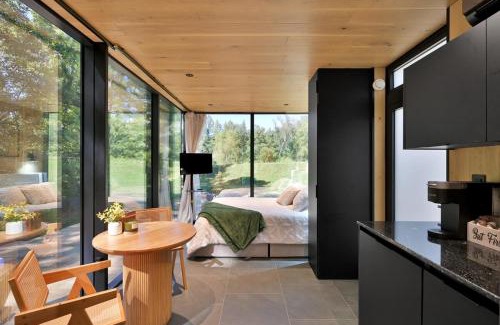 Coldspring Maison | Mirror Cabin & Sauna In A Forest