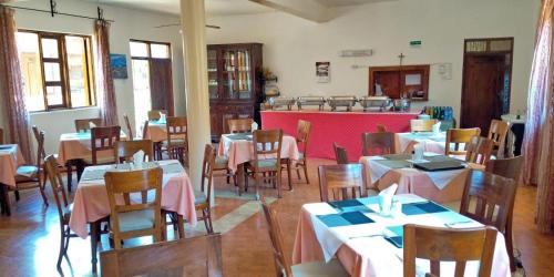 Sultan Hamud Hôtel | Miryams Village Inn Safari Lodge