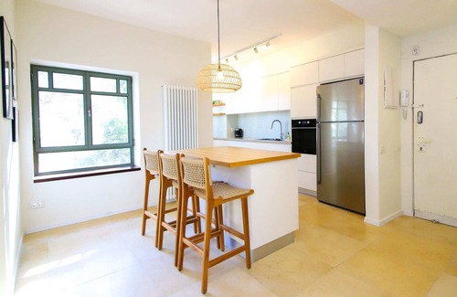 Katamon Appartement | Mishmar Haam I - Two Bedroom Apartment, Sleeps 4