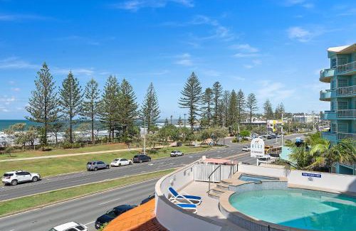 Alexandra Headland Appartement | Miss Alex l Beachfront Babe l Pool and Parking