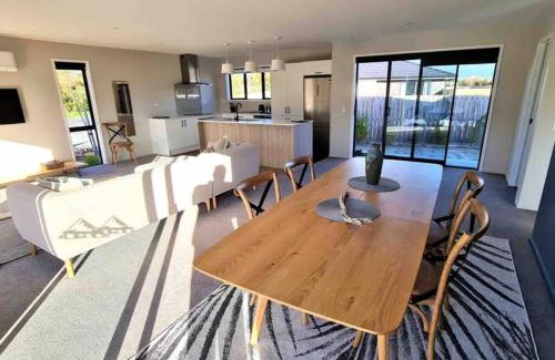 Westport Maison | Miss Eastons Whare