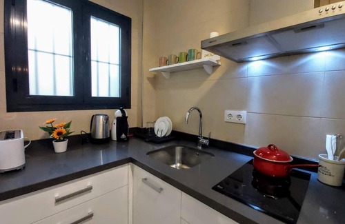 Feria Appartement | Misterhost Duplex Central and Quiet