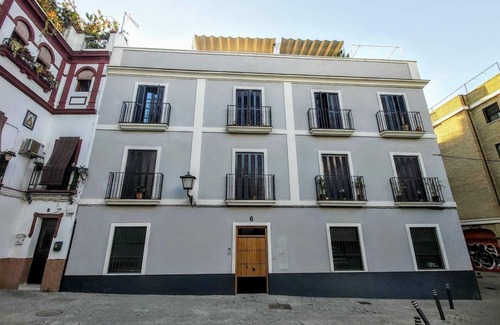 Feria Appartement | Misterhost Duplex Central and Quiet
