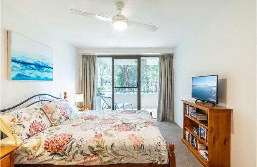 Nelson Bay Appartement | Mistral Court 2, 17 Mistral Close - little beach water views & Wifi