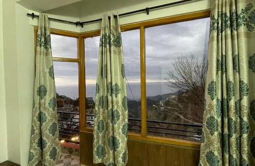Kasauli Lit Et Petit-Déjeuner | Misty Cliff Cottage