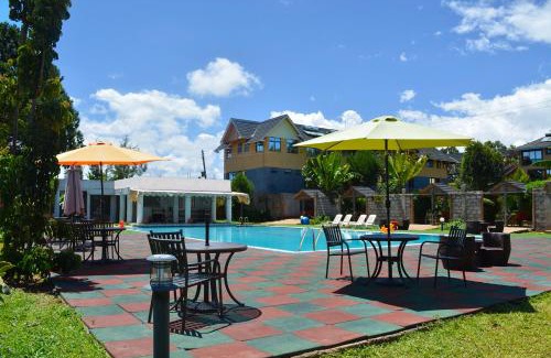 Naro Moru Cabine | Misty Mountain Lodge