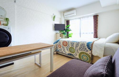 Itabashi Appartement | MIYAVI#303 3min walk Narimasu Station, 4 people, wide queen bed & sofa, Tokyo's largest Don Quijote