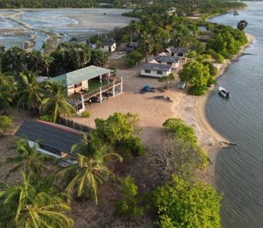 Kalpitiya Cabine | MKS - Kite & Wing Foil camp