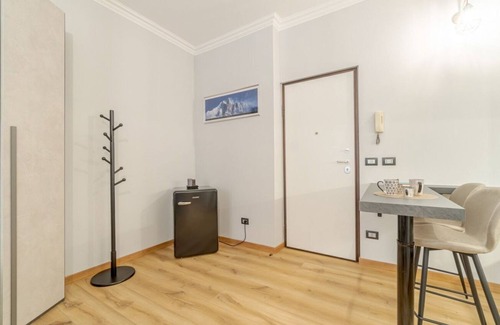 Parella Appartement | MM Pozzo Strada Mini Subway Studio x2