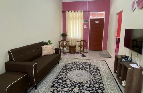 Kampung Ru Lima Maison | MNOOR HOMESTAY