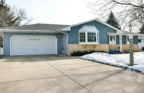 East Bloomington Maison | MOA, Walmart and Airport area