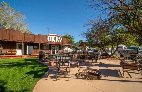 Moab South Valley Maison | Moab RV Resort Family Tipi OK2