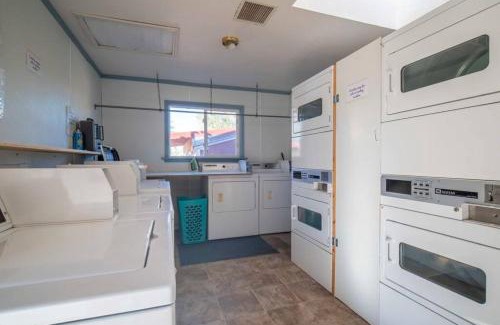 Moab South Valley Maison | Moab RV Resort Glamping Tipi OK55