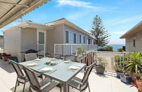 Port Stephens Council Maison | Moana Blue at Shoal Bay