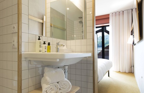 Grand Lyon Hôtel | MOB Hotel Lyon Confluence