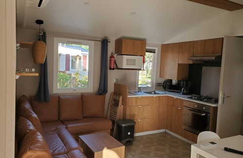 Montendre Maison | Mobil-home dans propriété calme à 20 min de Jonzac. Idéal pour les curistes.