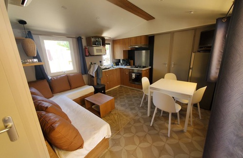 Montendre Maison | Mobil-home dans propriété calme à 20 min de Jonzac. Idéal pour les curistes.