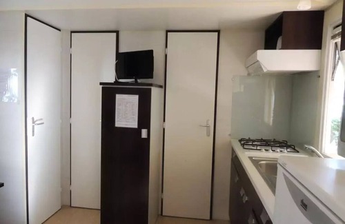 Boisseron Maison | Mobil-home Confort FAMILY PLUS 32m² (3 chambres) - terrasse couverte TV INCLUSE arv/départ samedi 6 personnes