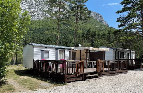 Saint-Auban Maison | Mobil Home Dans un Camping en Pleine Nature