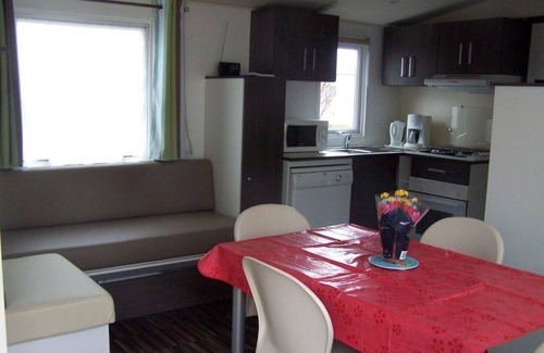 Bernieres-sur-Mer Maison | MOBIL-HOME 8 PERSONNES DANS CAMPING CAPFUN PROCHE DE LA MER
