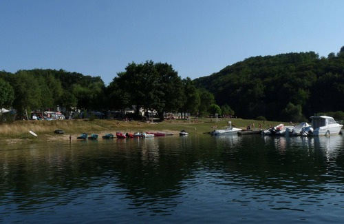 Montpeyroux Maison | Mobilhome au bord d'un lac pour la pêche, le calme, la nature