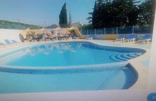 Vic-la-Gardiole Maison | Mobile home in campsite