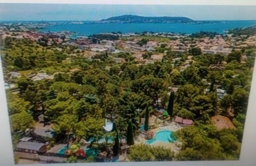 Vic-la-Gardiole Maison | Mobile home in campsite