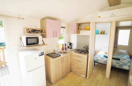 Gralaoni-Pralesi-Cisano Maison | Maison mobile avec piscines pour enfants et adultes