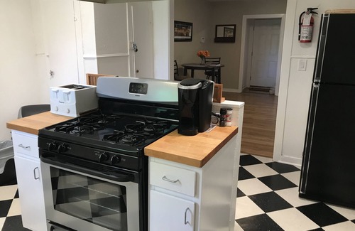 West Congress Maison | Mockingbird Classic par South Congress Ave.