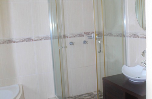 Burgersfort Cabine | Moden styled rooms for a refreshing evening.