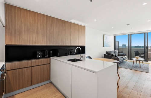 Flemington Appartement | Modern 1-Bed & City Views, Steps from Racecourse