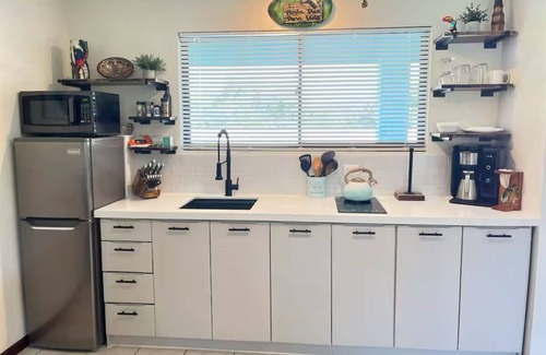 Coco Copropriété | Modern 1-bedroom condo in gated complex with pool, WiFi & AC