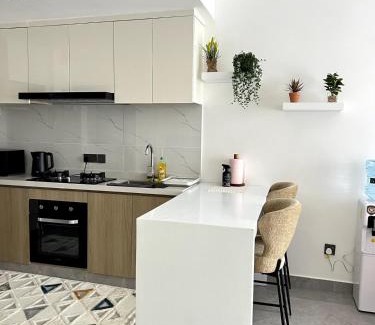 Kilimani Appartement | Modern 1-Bedroom Apartment, with heated pool