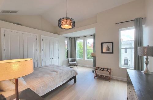 Cardozo Maison | Modern 1 block from Metro subway Minutes to Capital, Museums and National Mall