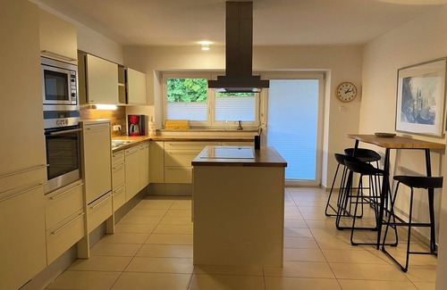 Freilassing Appartement | Modern 160sqm - fully equipped - near Salzburg - mountains lakes and culture 🏔️