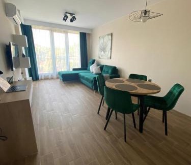 Plovdiv Center Appartement | Modern 1BR Apart with Hill View & Parking