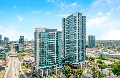 Kitchener Appartement | Modern 1BR Condo - King bed - Cityscape Views