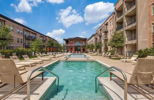 Farmers Branch Appartement | Modern 1BR Dallas peaceful escape in the heart of Farmers Branch! Less than 20 minutes from Downtown Dallas, 15 from DFW ariport 15 from Grapevine