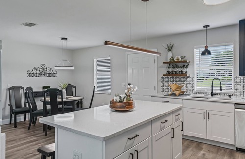 El Cortez Maison | Modern 2/2 Ranch in El Cortez with Luxury and Prime Location!