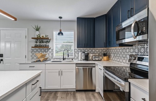 El Cortez Maison | Modern 2/2 Ranch in El Cortez with Luxury and Prime Location!