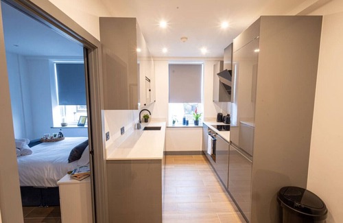 West Finchley Appartement | Modern 2-Bed, 2-Bath London Flat