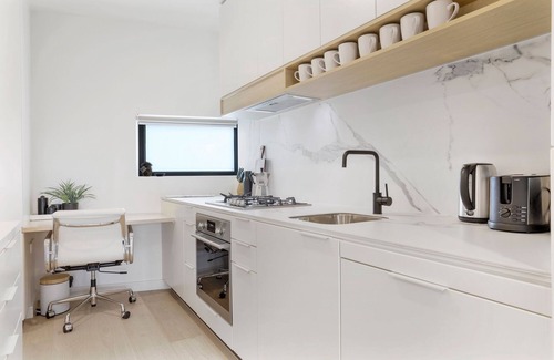 Ivanhoe Appartement | Modern 2-Bed Ivanhoe unit with Parking