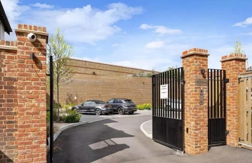 Golders Green Appartement | Modern 2 Bed Penthouse with Large Terrace and View