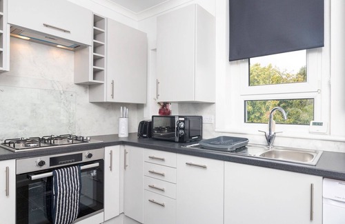 Glasgow Appartement | Modern 2 bedroom apartment with parking and wifi.