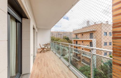 Mina Appartement | Modern 2 bedroom apt 20 min from city center