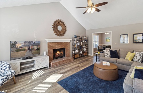 Macon Copropriété | Modern 2-bedroom condo in desirable North Macon. Close to many attractions!