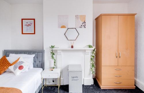 Harborne Appartement | Modern 2BED Apartment Great Location, Netflix & Disney, Sleeps 6
