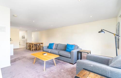 Turner Appartement | Modern 2BR 2BA Apartment Close to City and ANU - Hosted by Canstay
